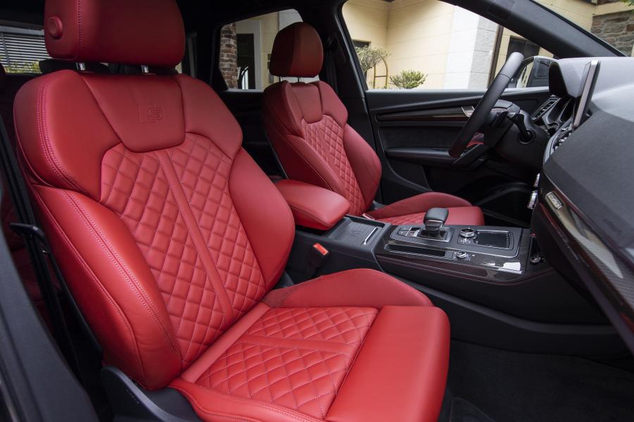 Интерьер Audi SQ5 3.0 TDI 2019 года  (WW) (фото 34 из 41)